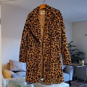 Faux leopard long jacket. Light weight
